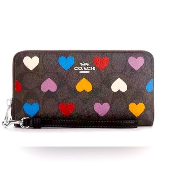 Coach Handbags - 🌞HP🌞 NWT Coach Long Zip Around Heart Print Wallet